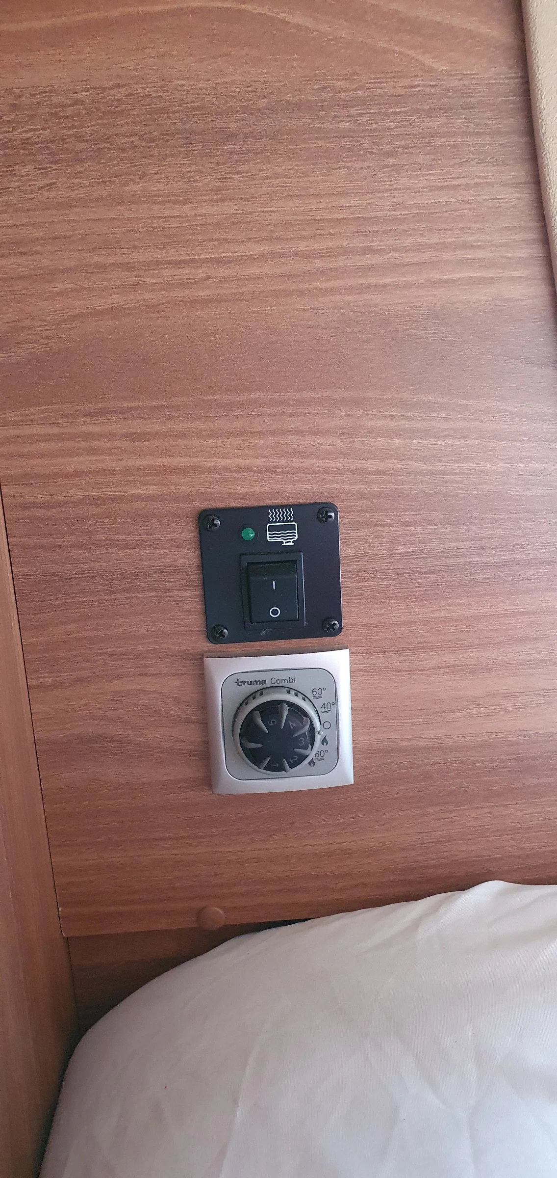 Кемпер Ford Westfalia , снимка 14 - Каравани и кемпери - 53749919