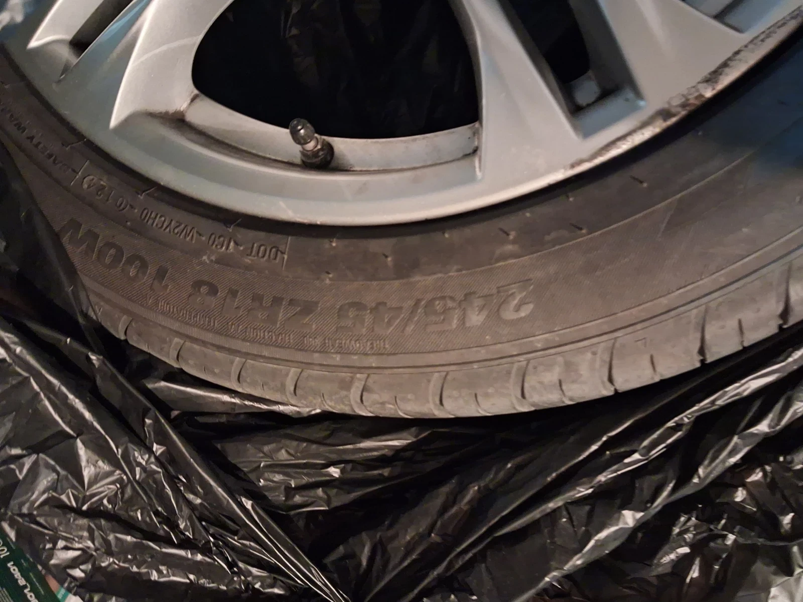 Гуми с джанти Kumho 245/45R18, снимка 3 - Гуми и джанти - 54902714