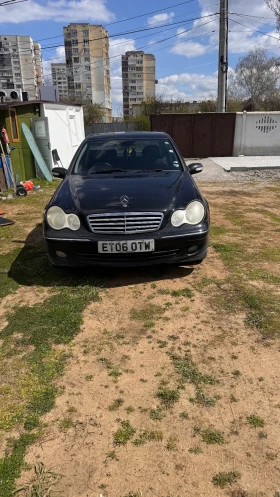 Mercedes-Benz C 220, снимка 2