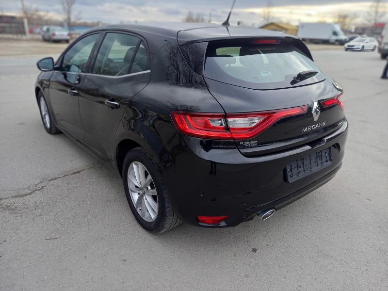 Renault Megane 1.5DCI 110KC , снимка 6 - Автомобили и джипове - 44297351