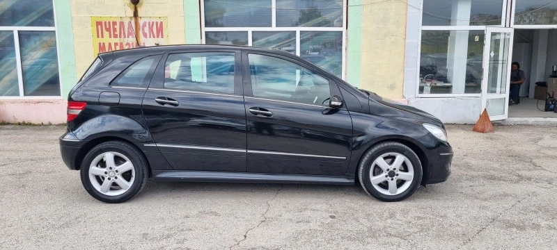 Mercedes-Benz B 180 2.0CDI ОБСЛУЖЕН ИТАЛИЯ, снимка 4 - Автомобили и джипове - 45699795