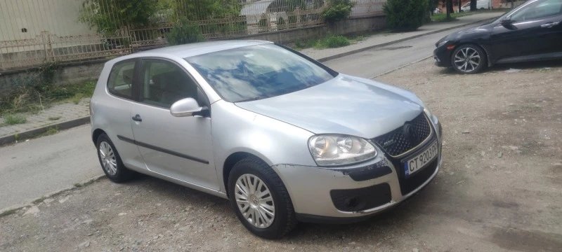 VW Golf V, снимка 4 - Автомобили и джипове - 47307611