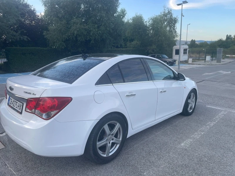 Chevrolet Cruze, снимка 6 - Автомобили и джипове - 47528017