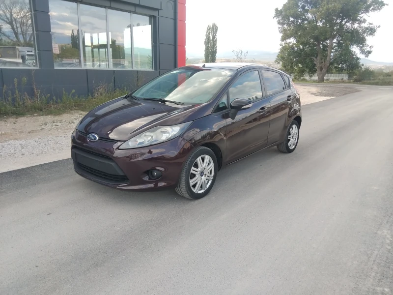 Ford Fiesta 1.4 газ - бензин, снимка 1 - Автомобили и джипове - 47471490