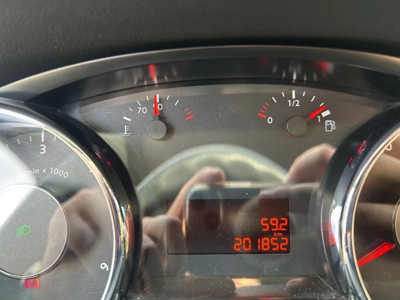 Peugeot 3008, снимка 13 - Автомобили и джипове - 52567978