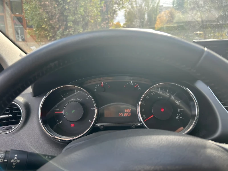 Peugeot 3008, снимка 16 - Автомобили и джипове - 52567978