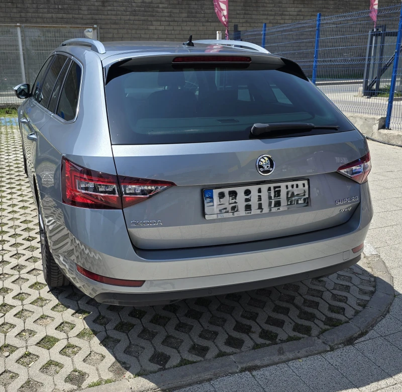 Skoda Superb 2.0 TDI 193 hp L&K 4x4, снимка 2 - Автомобили и джипове - 52424648