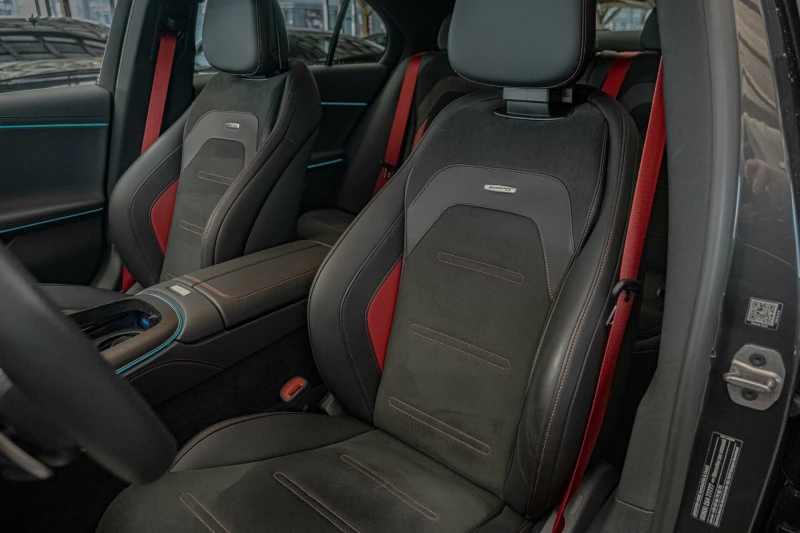 Mercedes-Benz E 53 AMG 4Matic+ /HyperScreen/AMG Ride Control/Камера 360/N, снимка 11 - Автомобили и джипове - 52451794