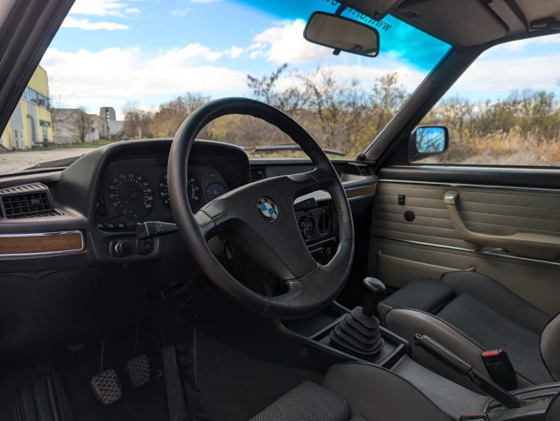 BMW 525, снимка 13 - Автомобили и джипове - 52512016