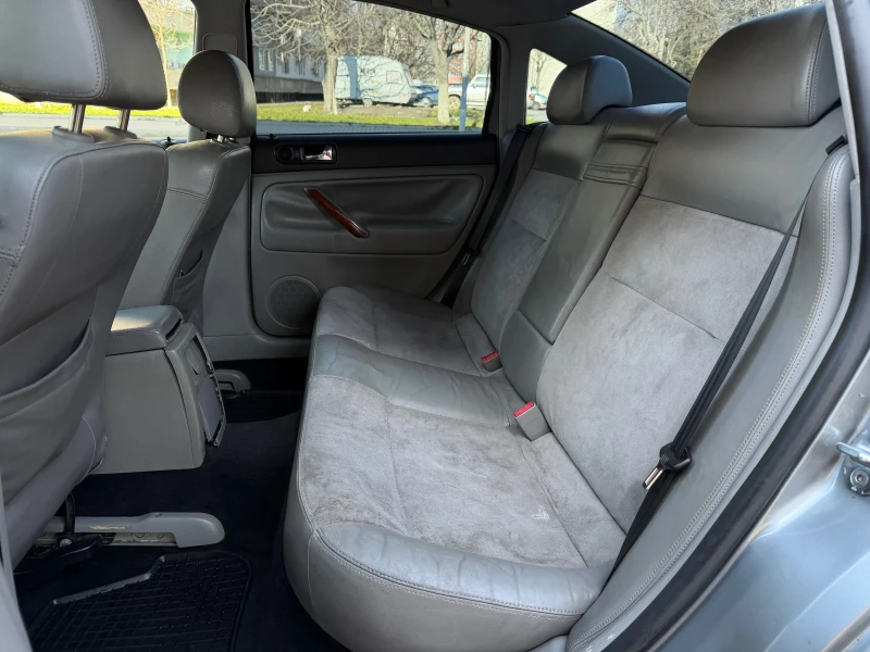 VW Passat 1.9tdi, снимка 11 - Автомобили и джипове - 53153928