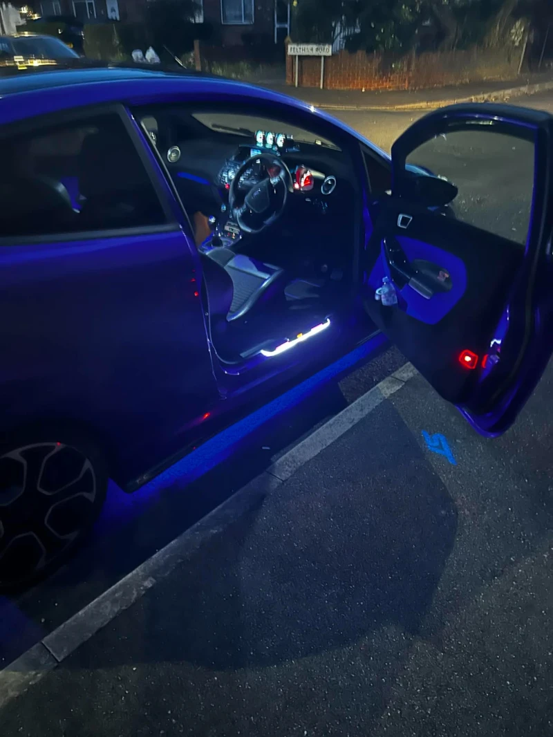 Ford Fiesta ST 180, снимка 4 - Автомобили и джипове - 53380506