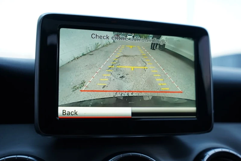 Mercedes-Benz CLA 250 AMG PACK * CARFAX * АВТОКРЕДИТ * , снимка 13 - Автомобили и джипове - 53525412