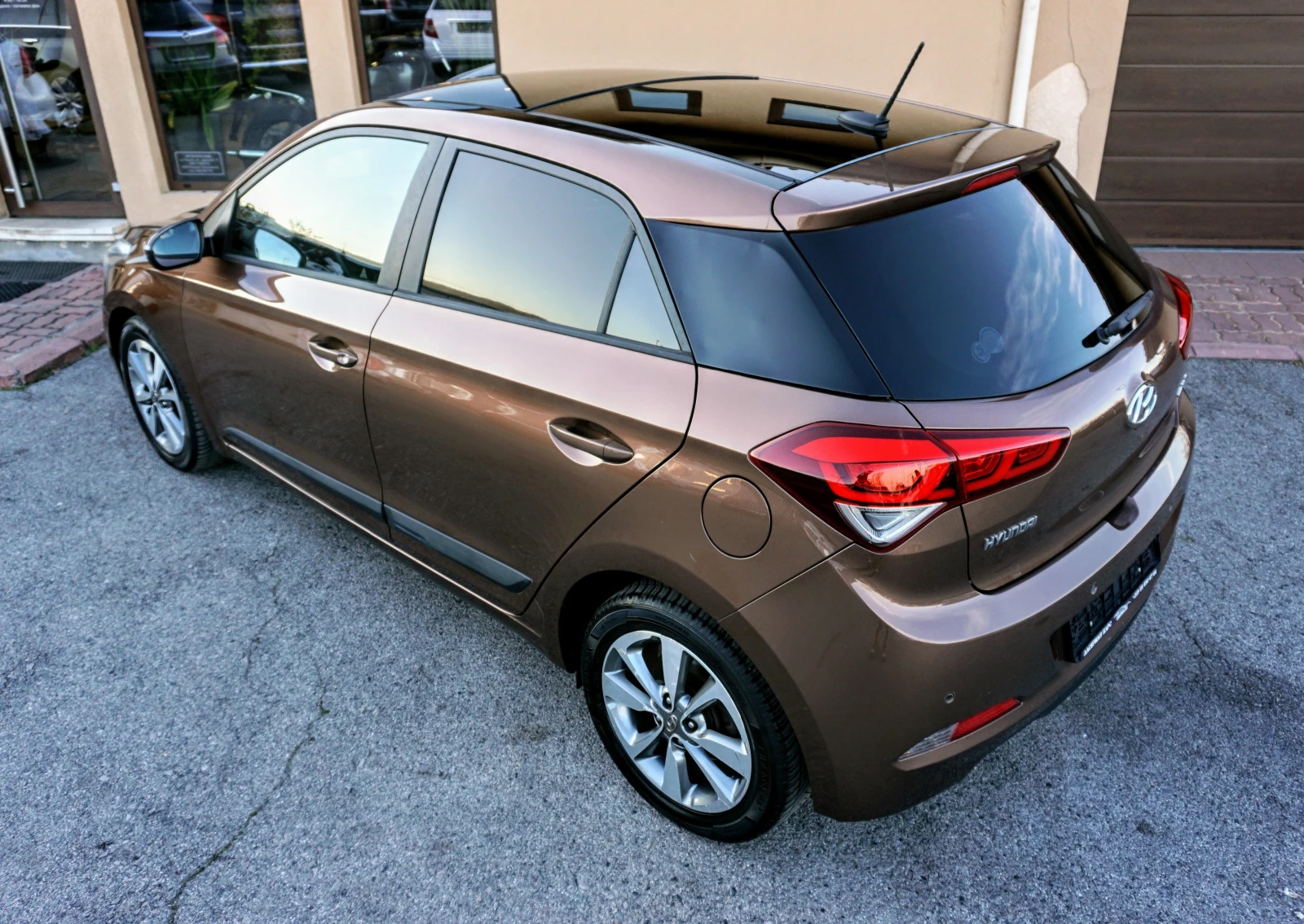 Hyundai I20 1.2I STYLE - изображение 4