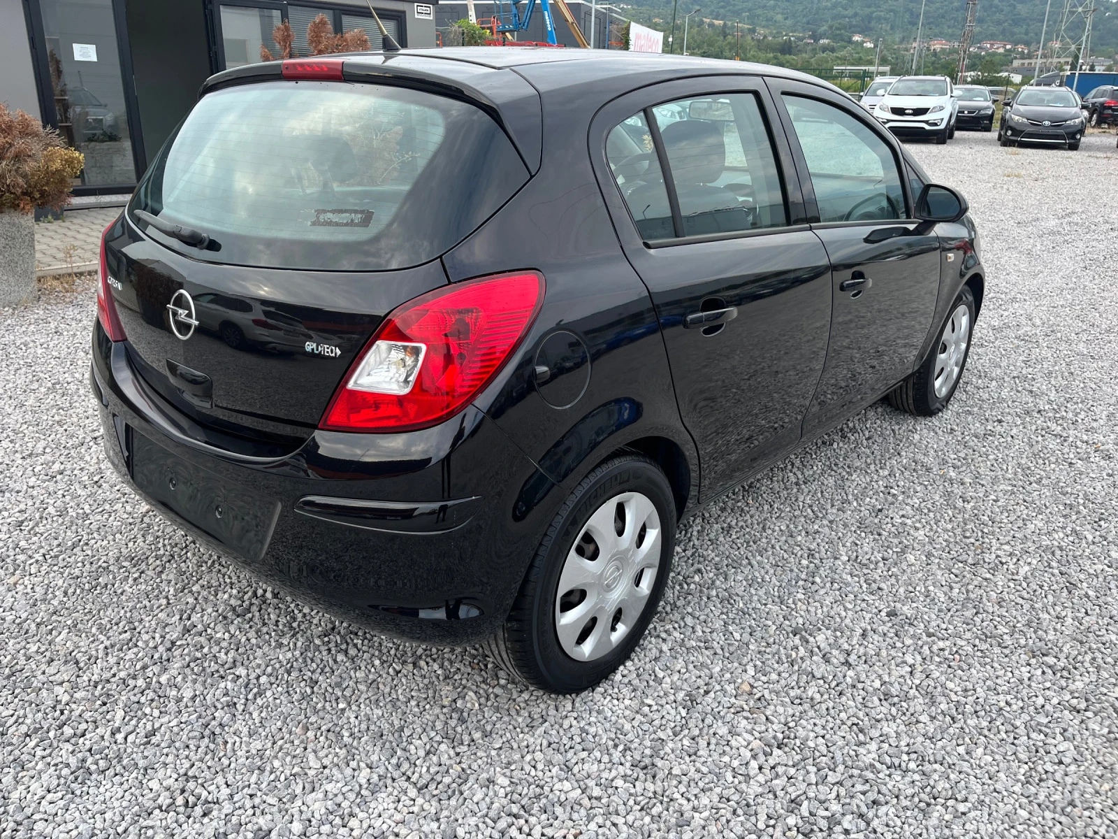 Opel Corsa 1.2i Club GPL-tech 80k.c./90000km./ - изображение 6