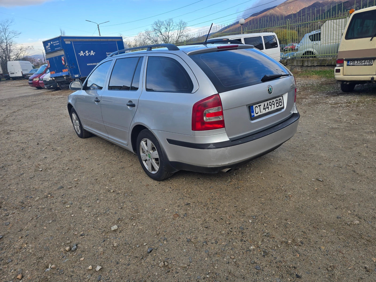 Skoda Octavia 1.6 MPI - изображение 2