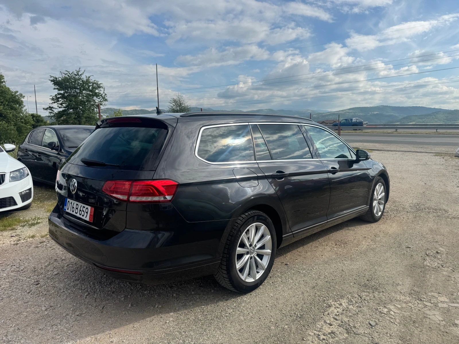 VW Passat 2.0TDI Avtomatik - изображение 5