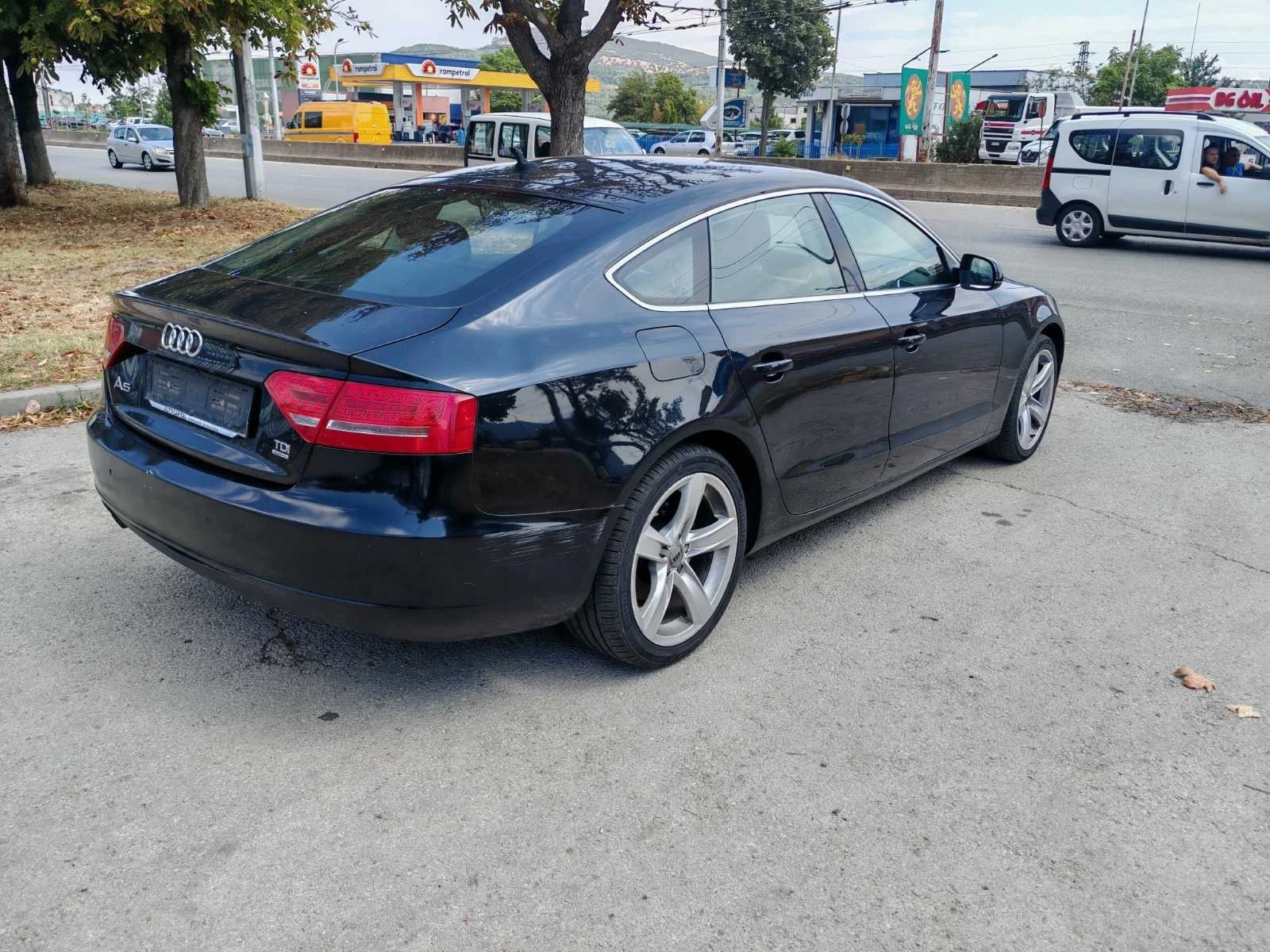 Audi A5 2.0 - изображение 4
