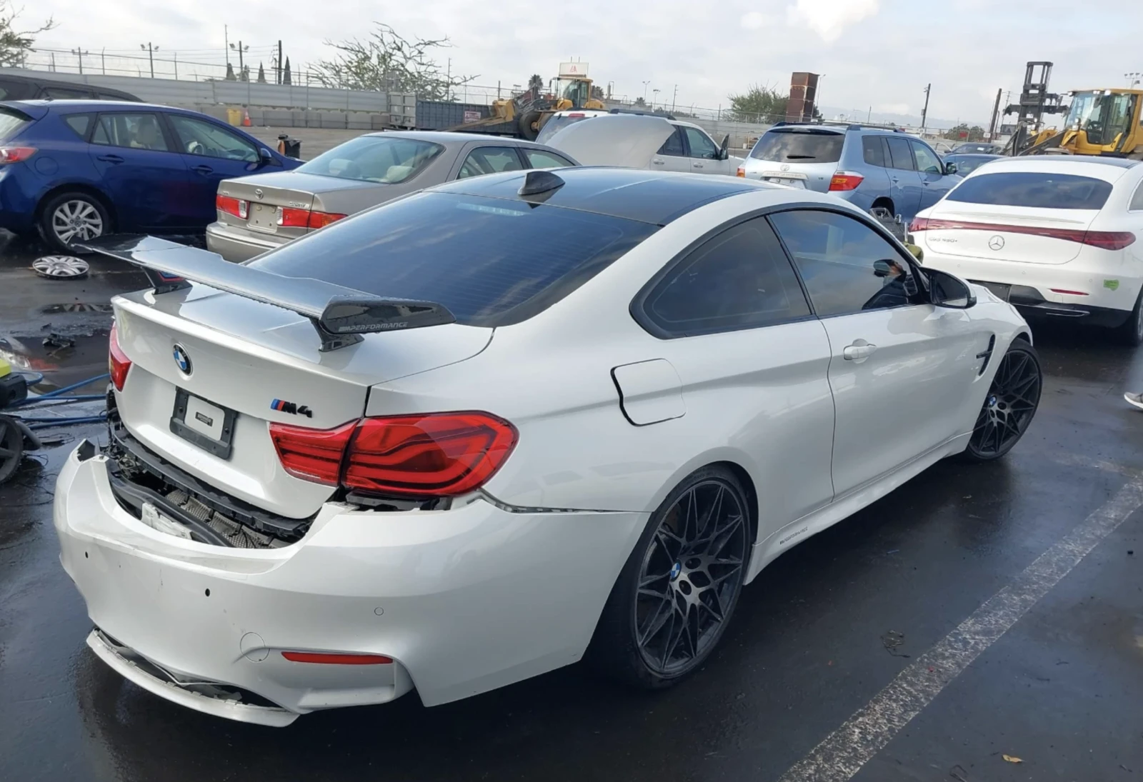 BMW M4  - изображение 4