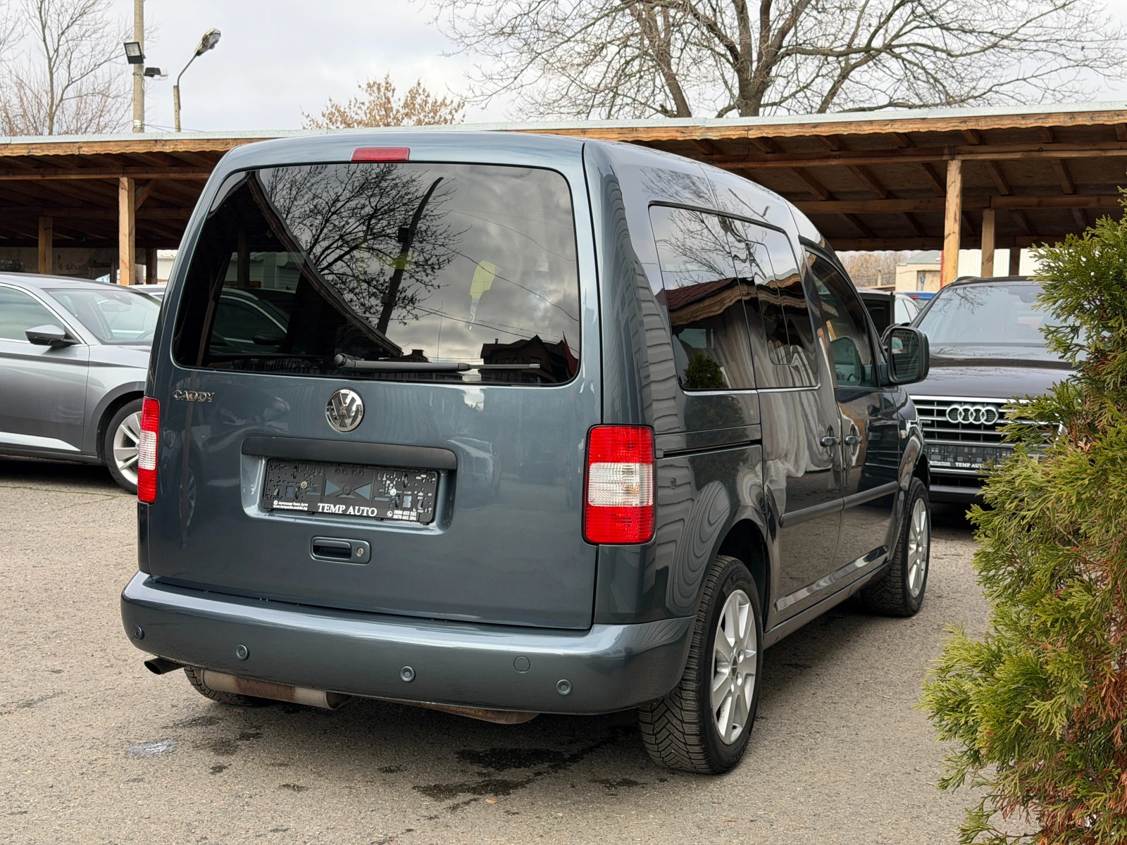 VW Caddy 2.0i EcoFuel (фабричен метан)ПЪЛНА ИСТОРИЯ В VW - изображение 4
