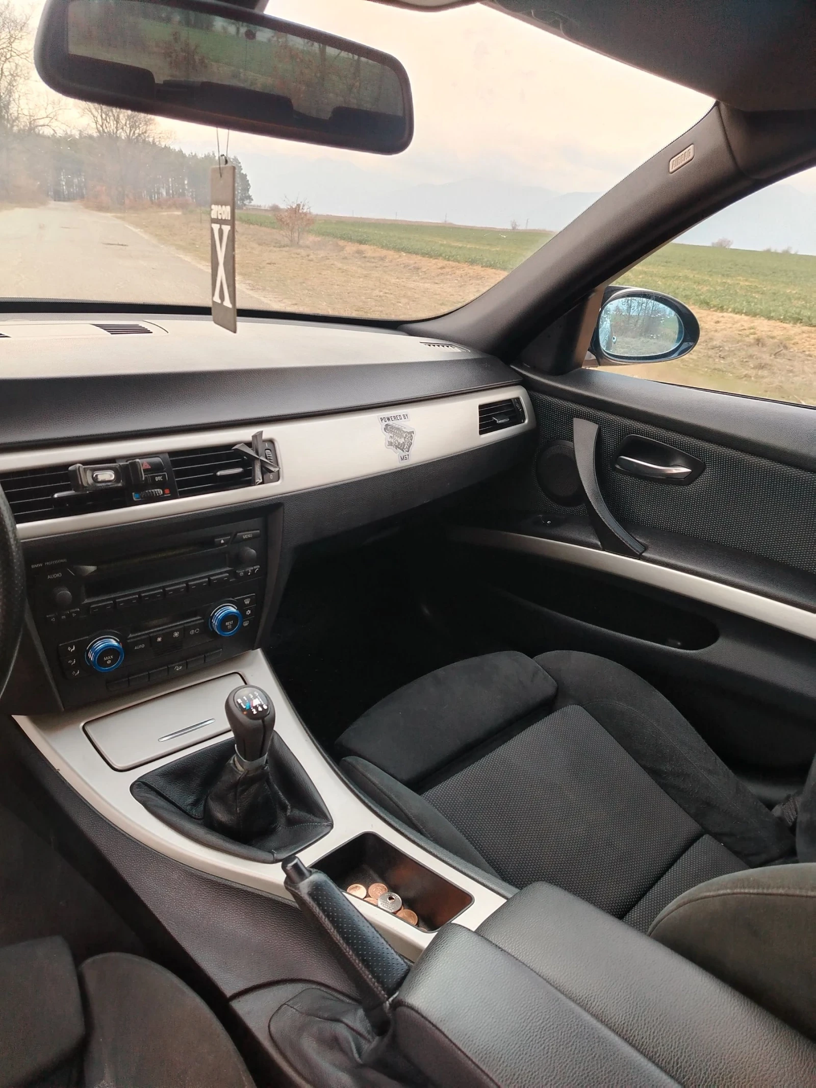 BMW 330, снимка 7 - Автомобили и джипове - 53916223