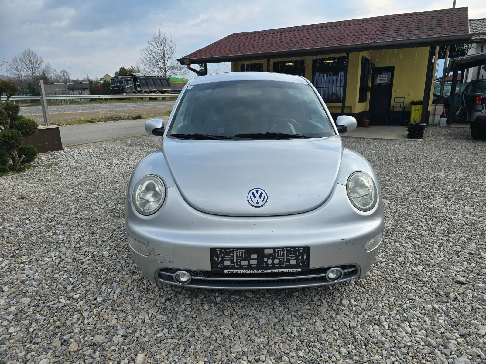 VW Beetle 1, 6 I КЛИМАТИК !! НОВ ВНОС !! МУЛТИМЕДИЯ !!! , снимка 8 - Автомобили и джипове - 54013146