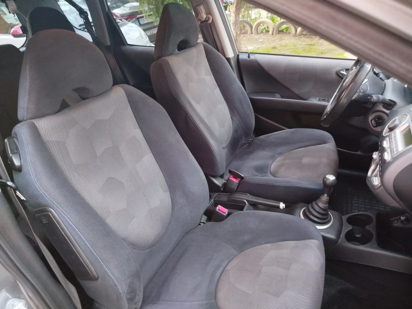 Honda Jazz Sport, снимка 13 - Автомобили и джипове - 54101319