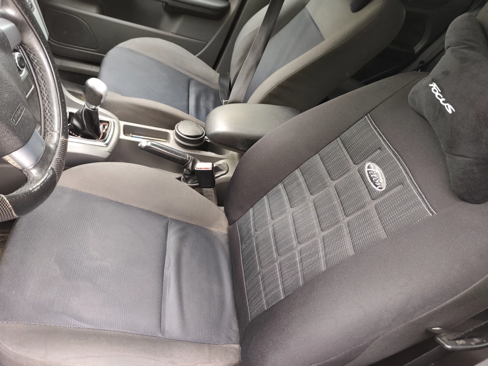 Ford Focus 1.6 HDI, снимка 8 - Автомобили и джипове - 54650565