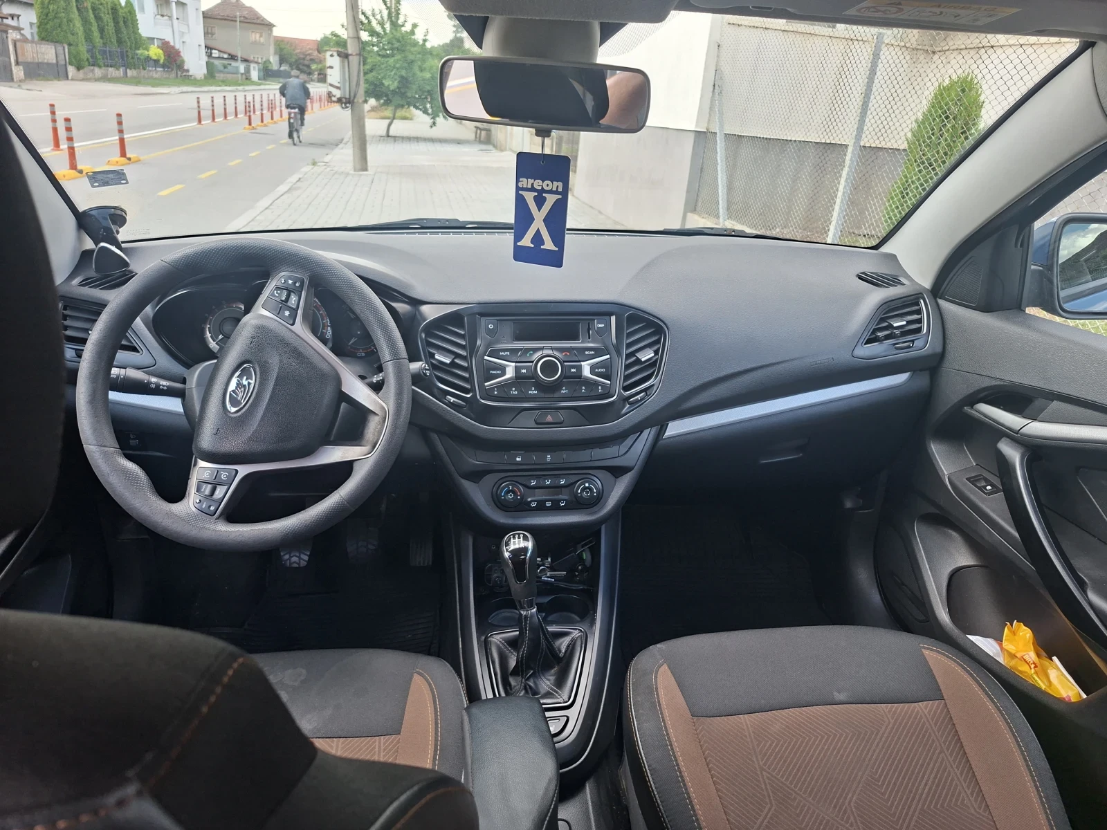Lada Vesta 1.6, снимка 7 - Автомобили и джипове - 54759422