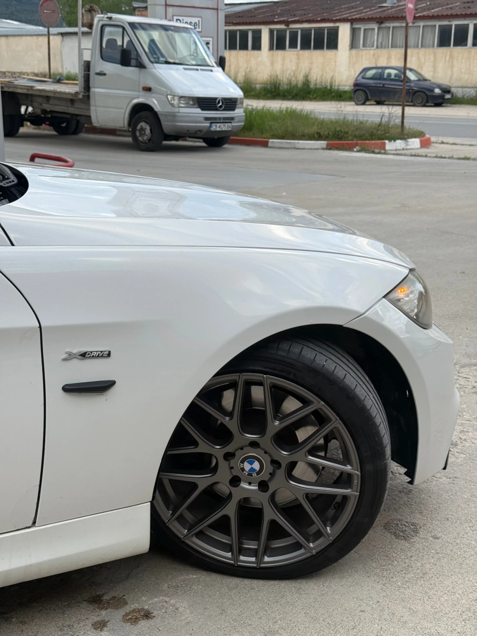 BMW 330, снимка 8 - Автомобили и джипове - 54788963