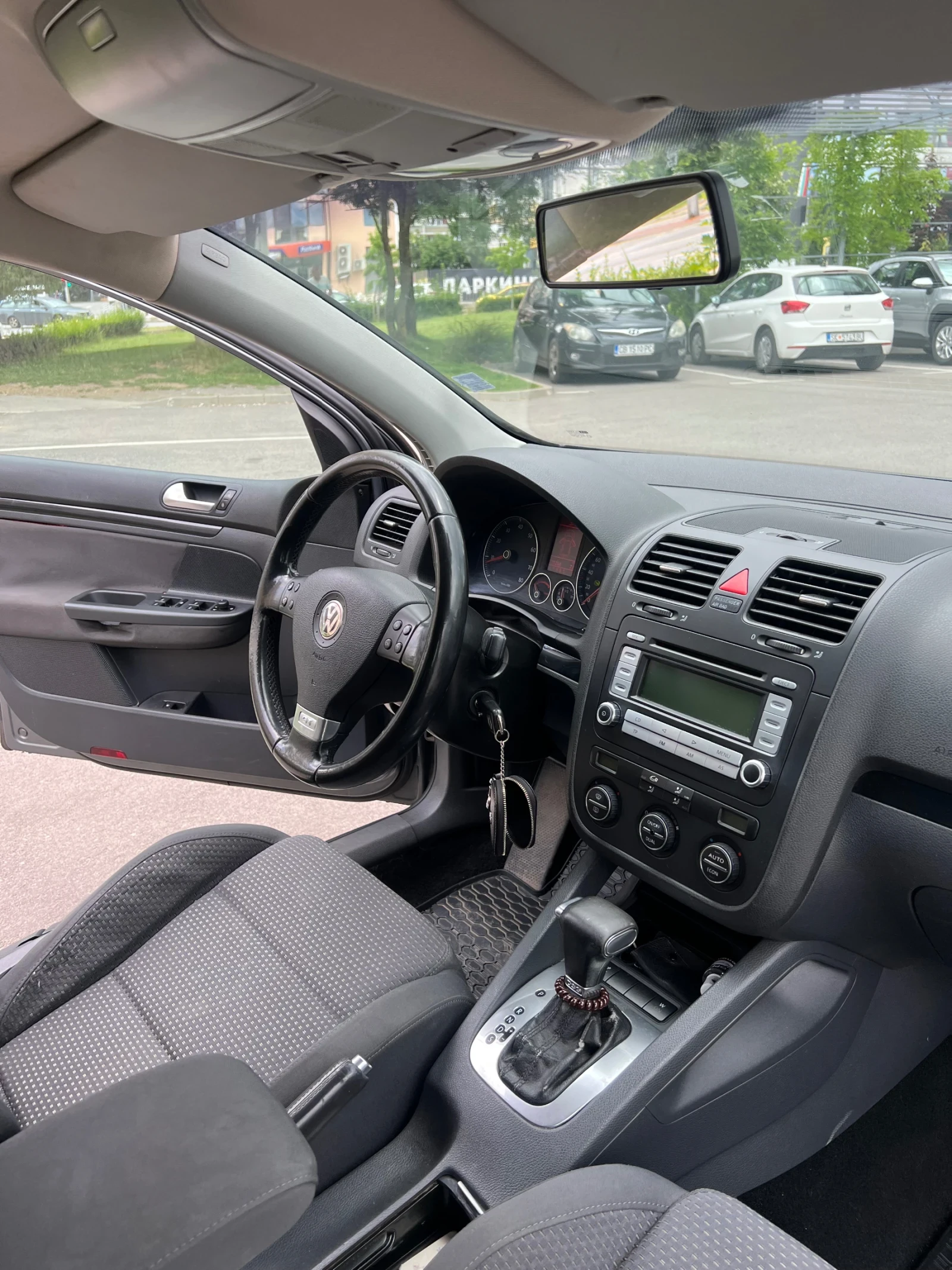 VW Golf, снимка 8 - Автомобили и джипове - 54894213