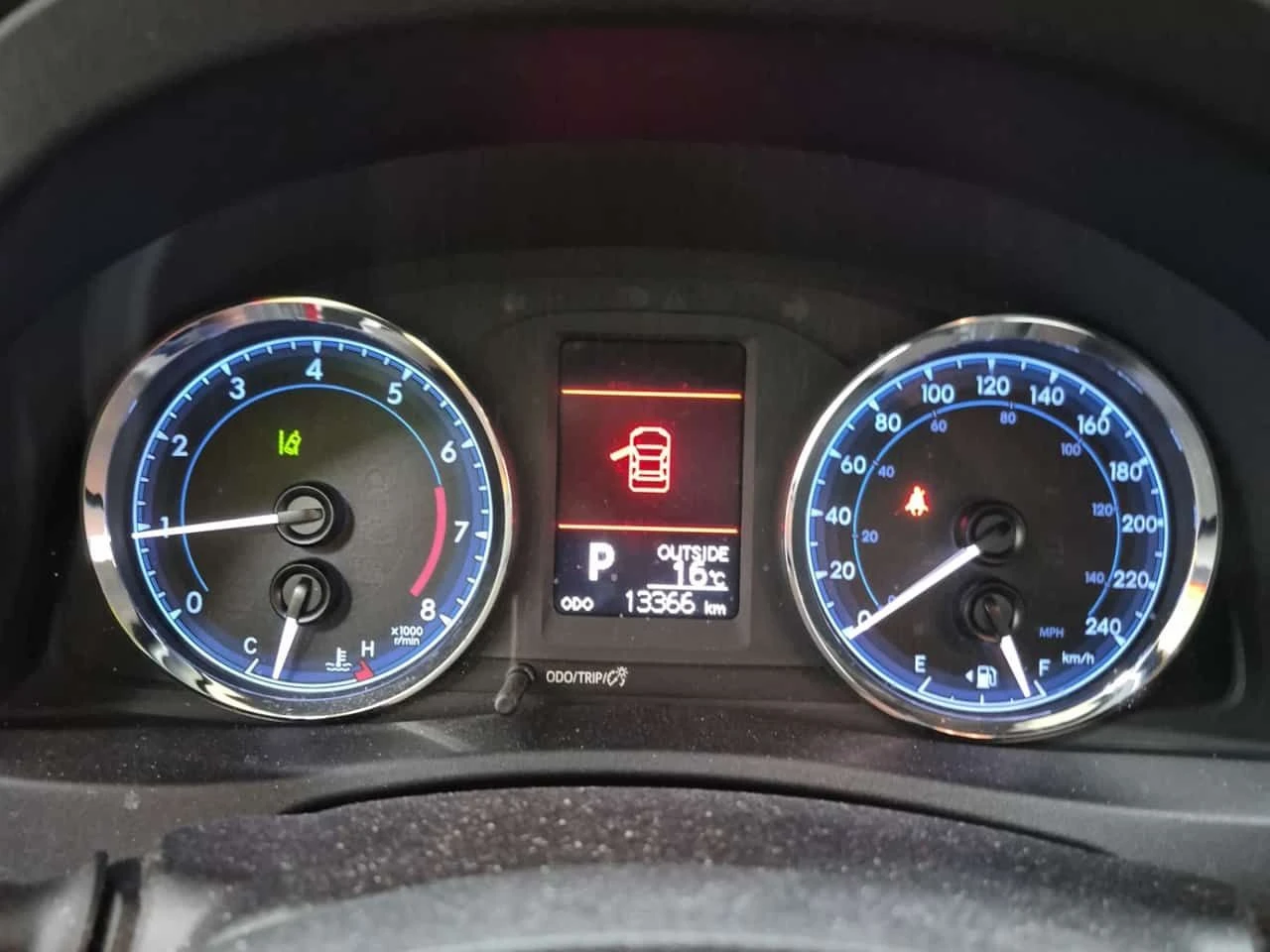 Toyota Corolla * 4dr Sdn * CARFAX * ��� ������������ ������ | Mobile.bg � ����������� 8