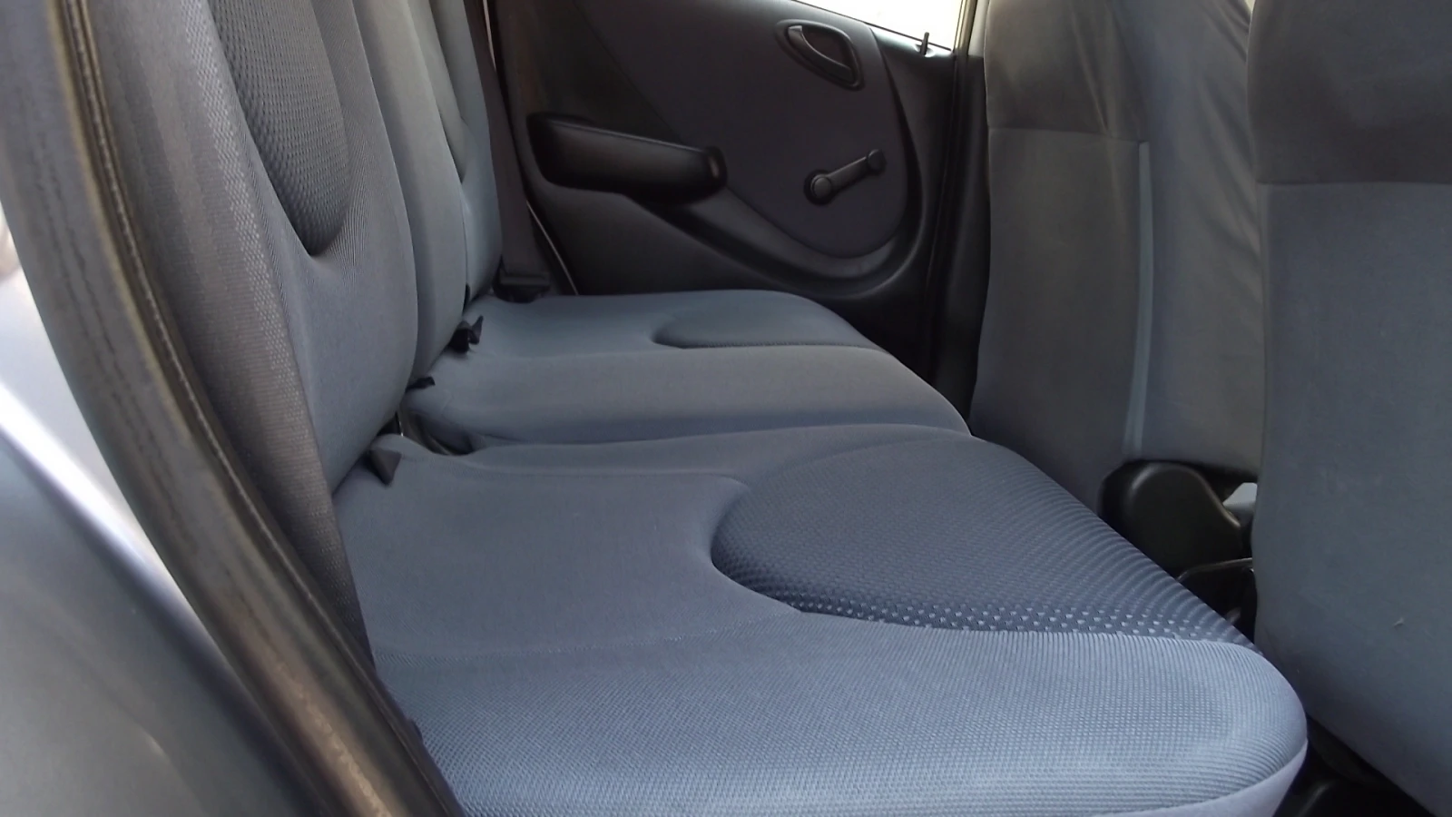 Honda Jazz 1.4.i.86.k.c.Газ.Бензин., снимка 16 - Автомобили и джипове - 55570346