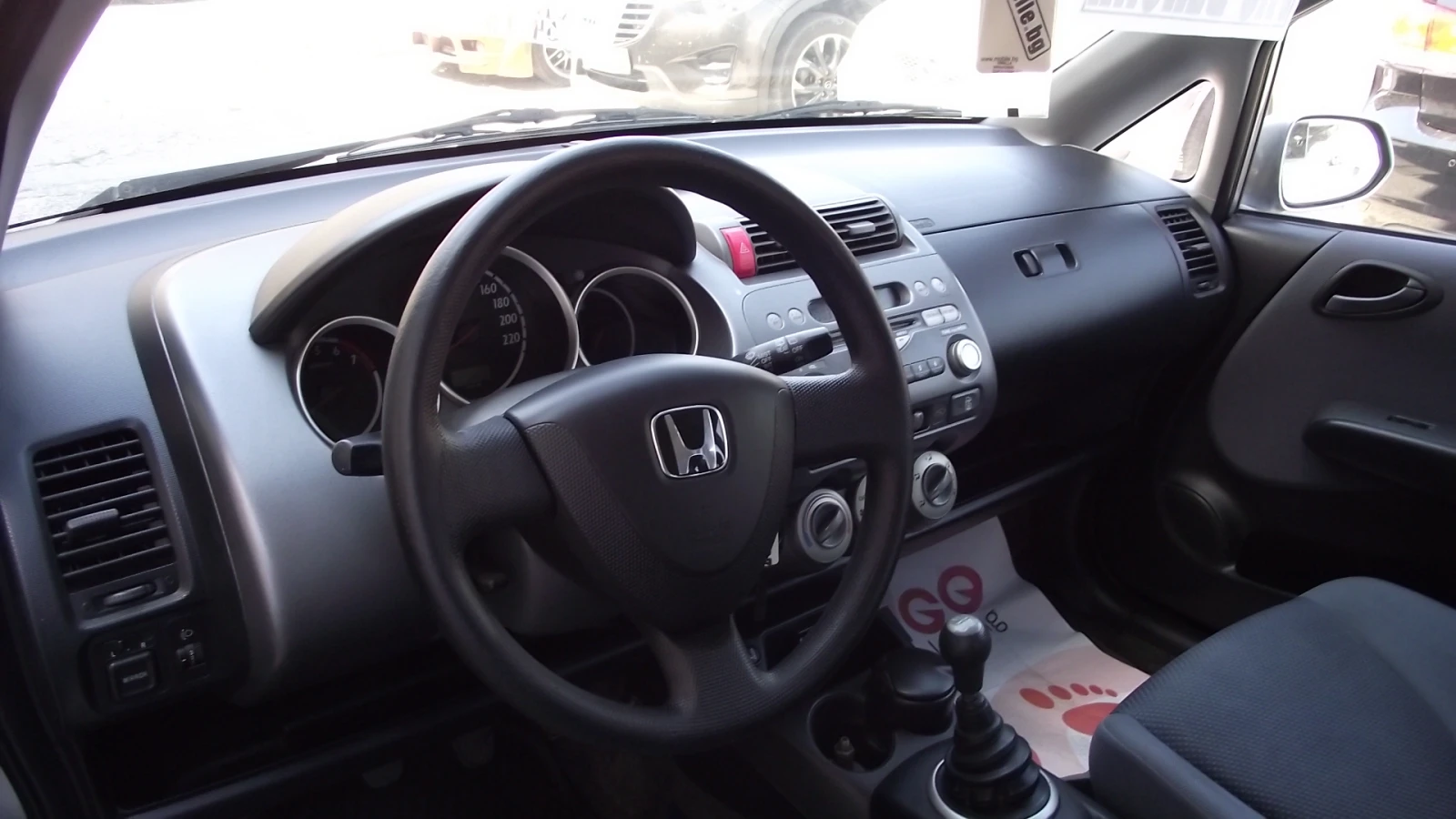 Honda Jazz 1.3.i.82.k.c.Газ.Бензин., снимка 11 - Автомобили и джипове - 55570346