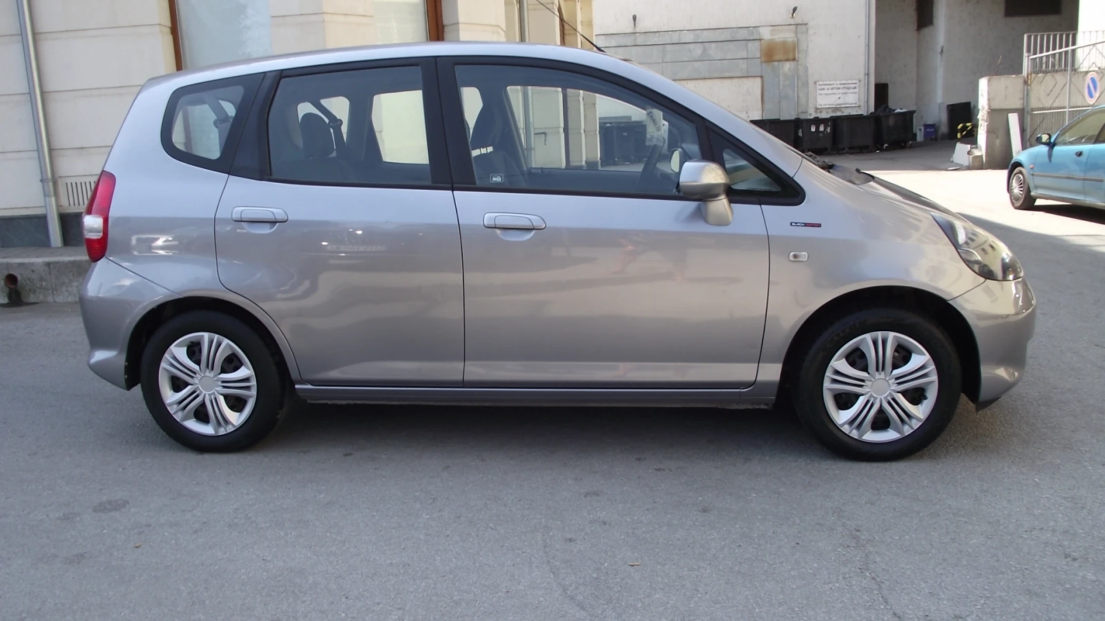 Honda Jazz 1.4.i.86.k.c.Газ.Бензин., снимка 2 - Автомобили и джипове - 55570346
