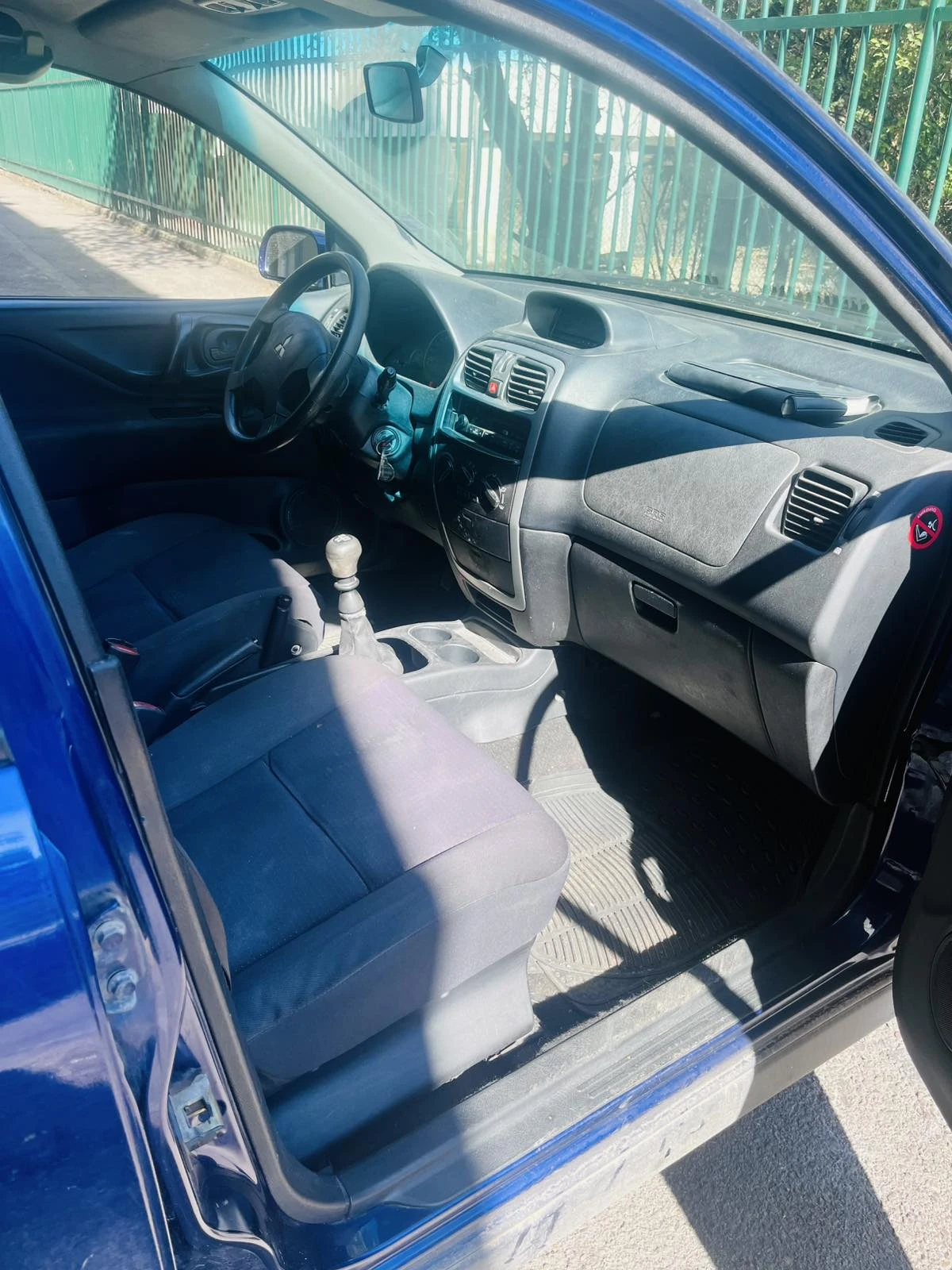 Mitsubishi Space star, снимка 9 - Автомобили и джипове - 55734996