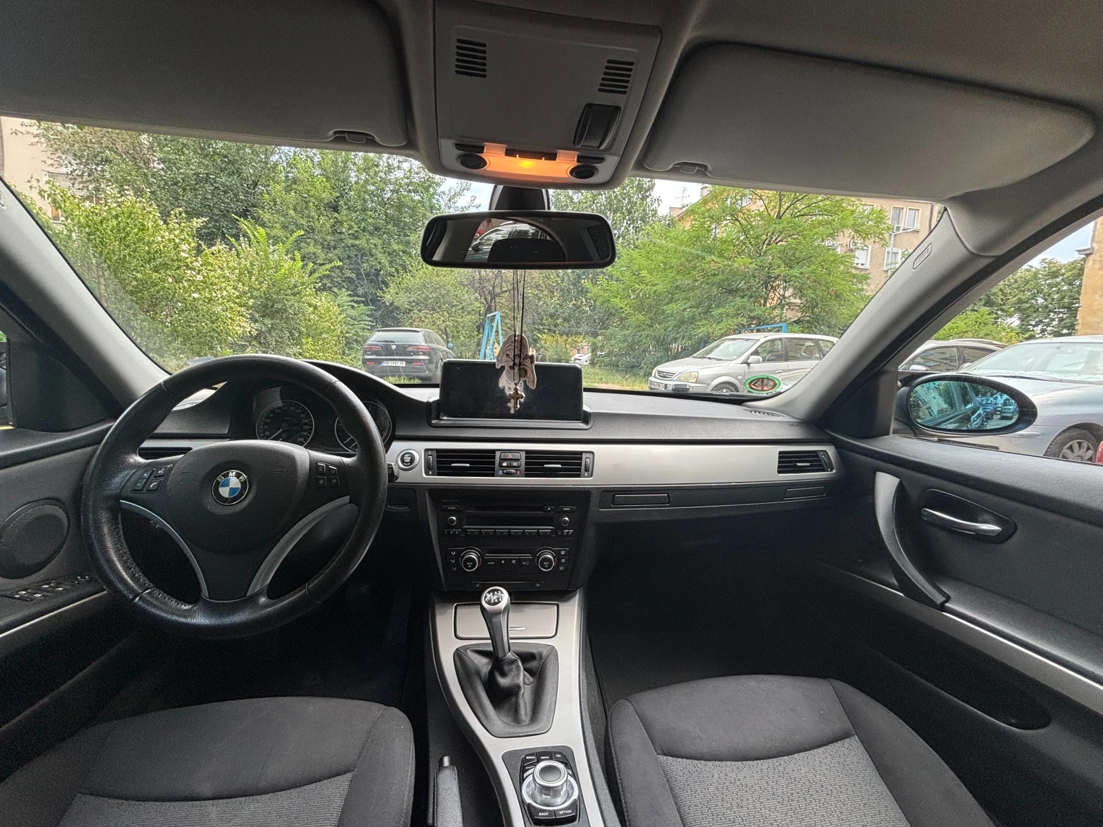 BMW 320, снимка 8 - Автомобили и джипове - 55787992