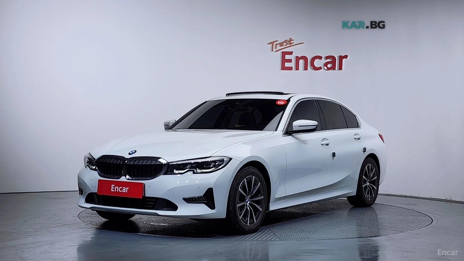 BMW 320 HUD* КОЖА* НАВИ* ПАНО* КАМЕРА