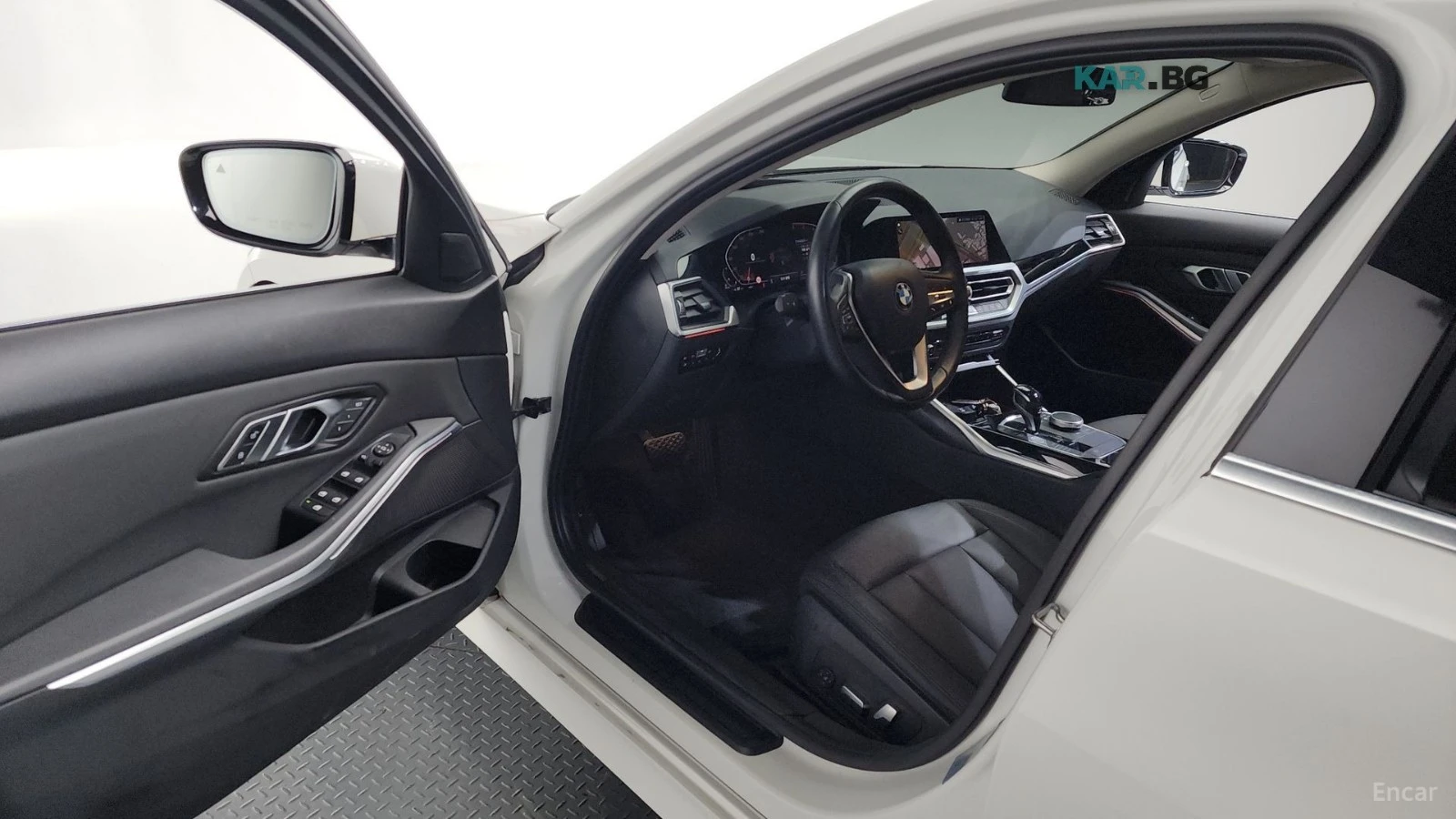 BMW 320 HUD* КОЖА* НАВИ* ПАНО* КАМЕРА, снимка 8 - Автомобили и джипове - 55852880