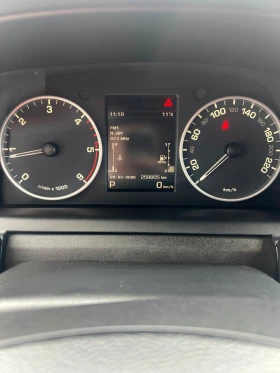 Land Rover Discovery 3.0HSE, снимка 8