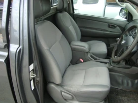 Toyota Hilux 2.5 d-4d, снимка 10