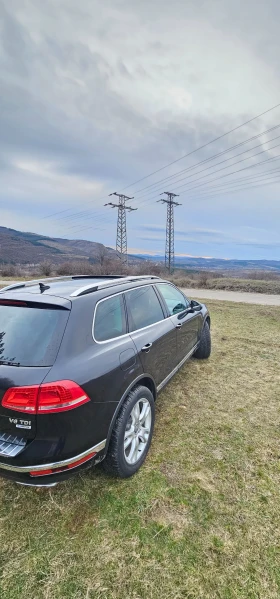 VW Touareg 3.0 TDI, снимка 5 - Автомобили и джипове - 51345587