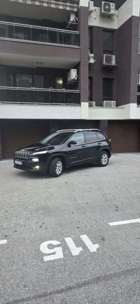 Jeep Cherokee - 18800 лв. / 9612.29 € - 78287876 6