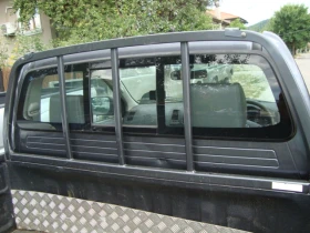 Toyota Hilux 2.5 d-4d - 9600 € / 18775.97 лв. - 74815156 11