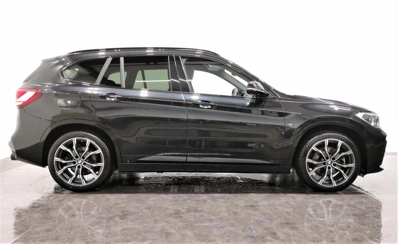 BMW X1 xDrive20d*M Sport*LED*Navi*ГАРАНЦИЯ, снимка 3 - Автомобили и джипове - 47217167