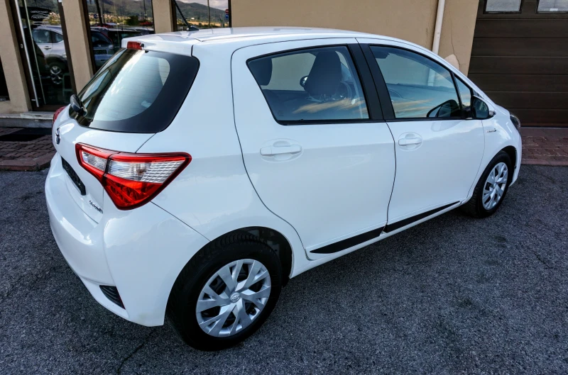 Toyota Yaris 1.5h ACTIVE, снимка 3 - Автомобили и джипове - 37774907