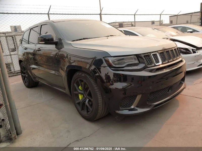 Jeep Grand cherokee TRACKHAWK 4X4, снимка 1 - Автомобили и джипове - 48737543