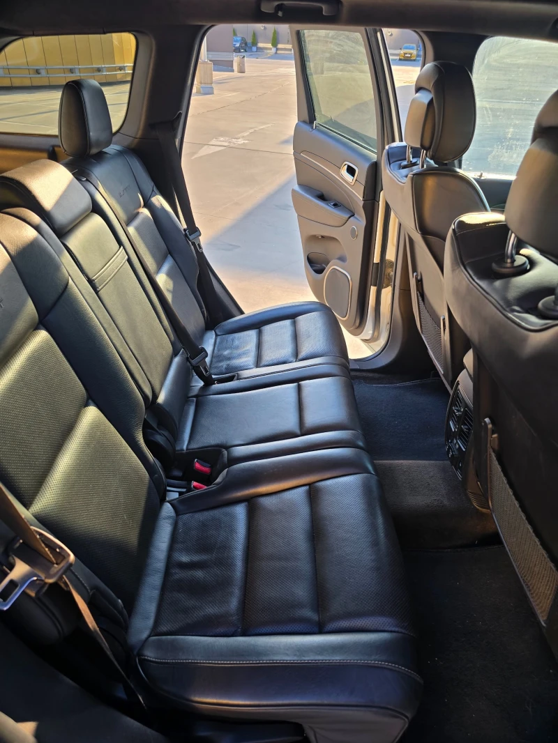 Jeep Grand cherokee 5.7 HEMI SUMMIT, снимка 13 - Автомобили и джипове - 52420047
