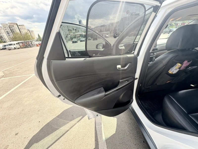 Hyundai Kona 1.6 TGDI, снимка 13 - Автомобили и джипове - 51581351