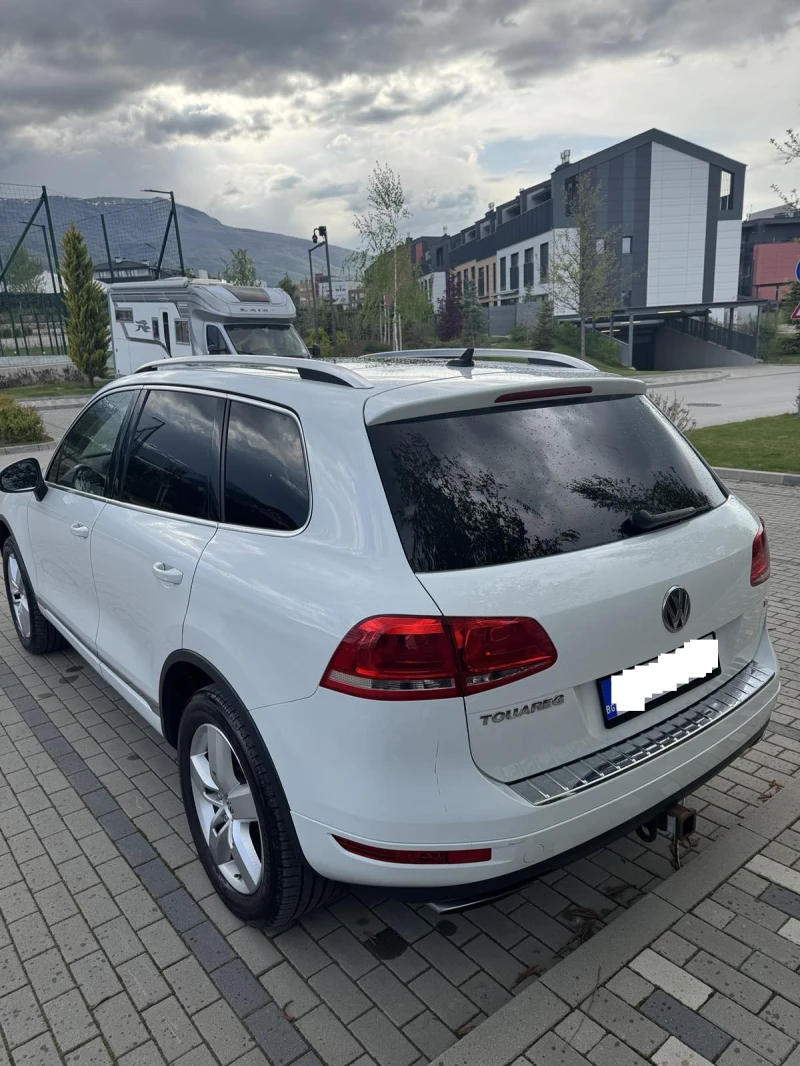 VW Touareg, снимка 9 - Автомобили и джипове - 52347770