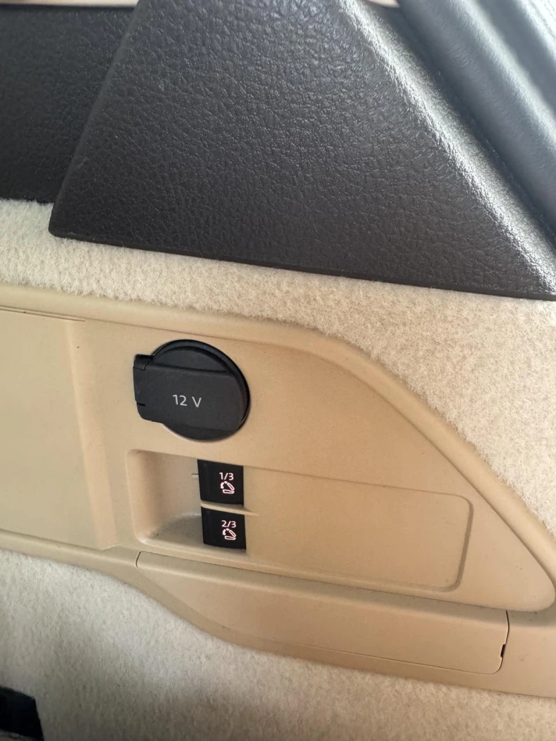 VW Touareg, снимка 13 - Автомобили и джипове - 52347770